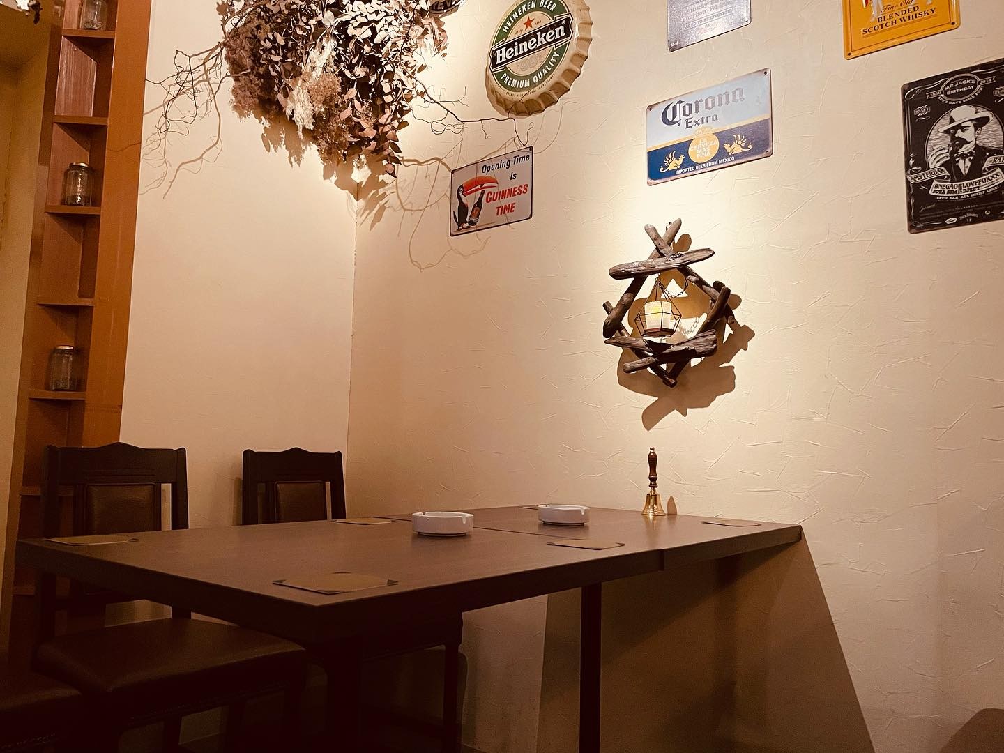 BAR FOLIAGE の店内 22